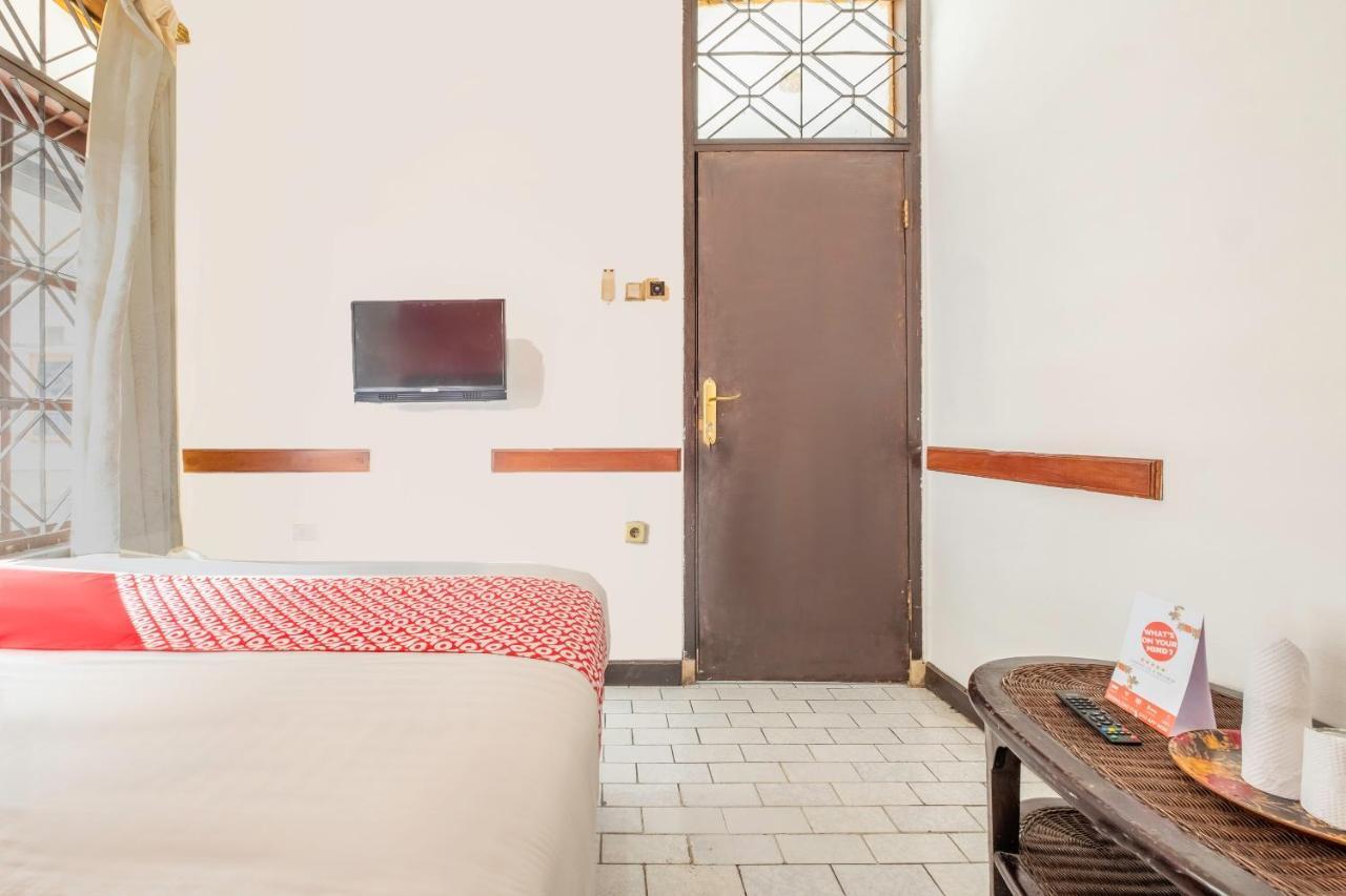 Oyo 1945 Hotel Bali Indah Μπαντούνγκ Εξωτερικό φωτογραφία