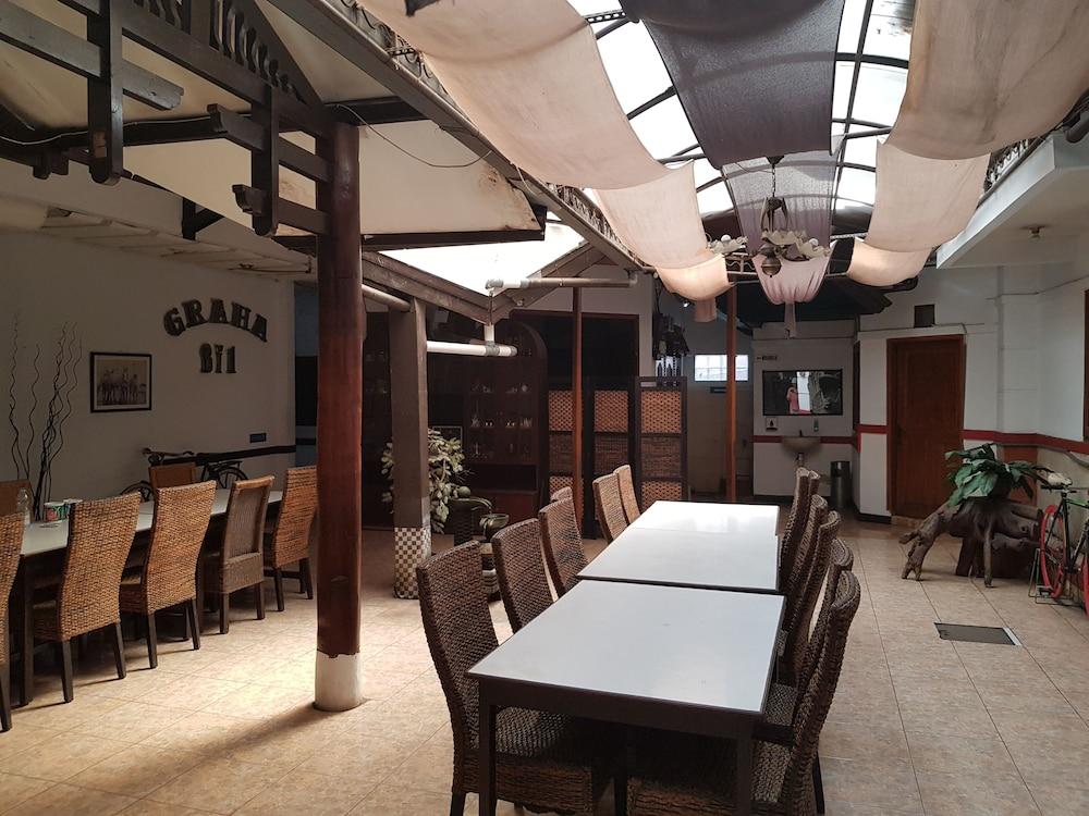 Oyo 1945 Hotel Bali Indah Μπαντούνγκ Εξωτερικό φωτογραφία